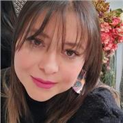 Profesora de arte, profesional en diseño gráfico, con toda la actitud para ayudarte y colaborarte en tu área de interés